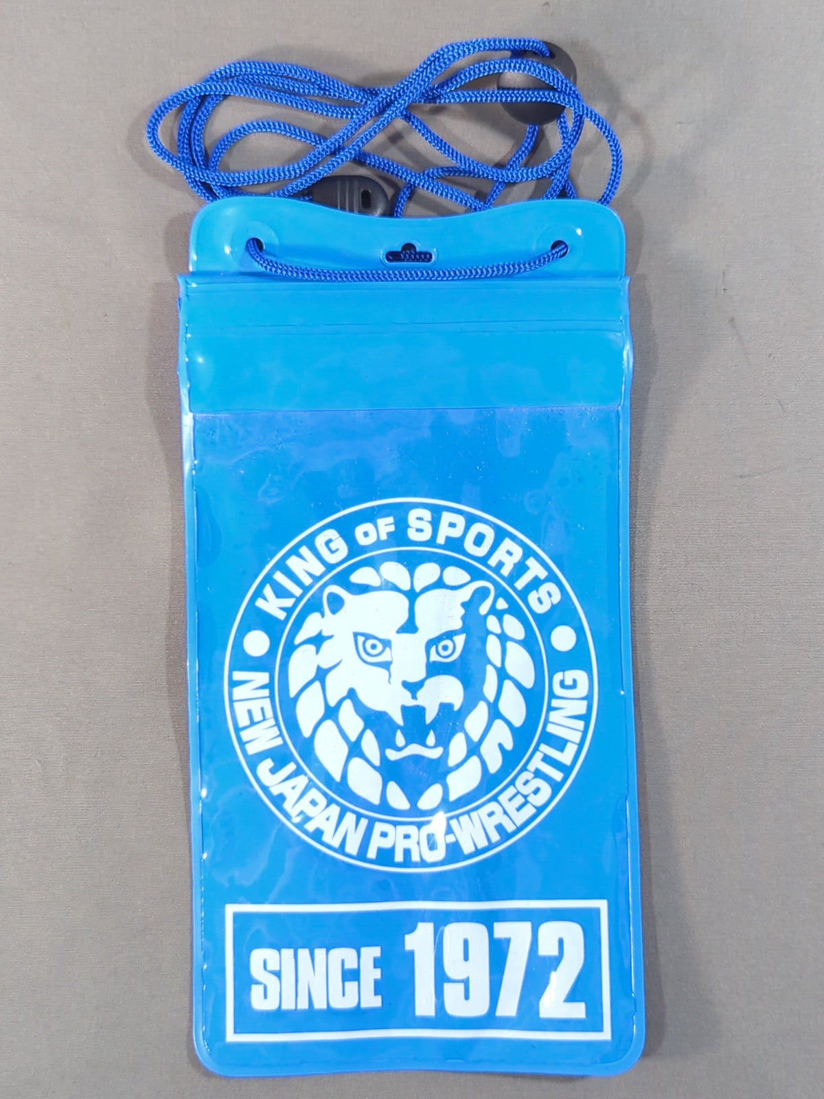 Lion Mark  Waterproof smartphone & ticket holder (blue× white)