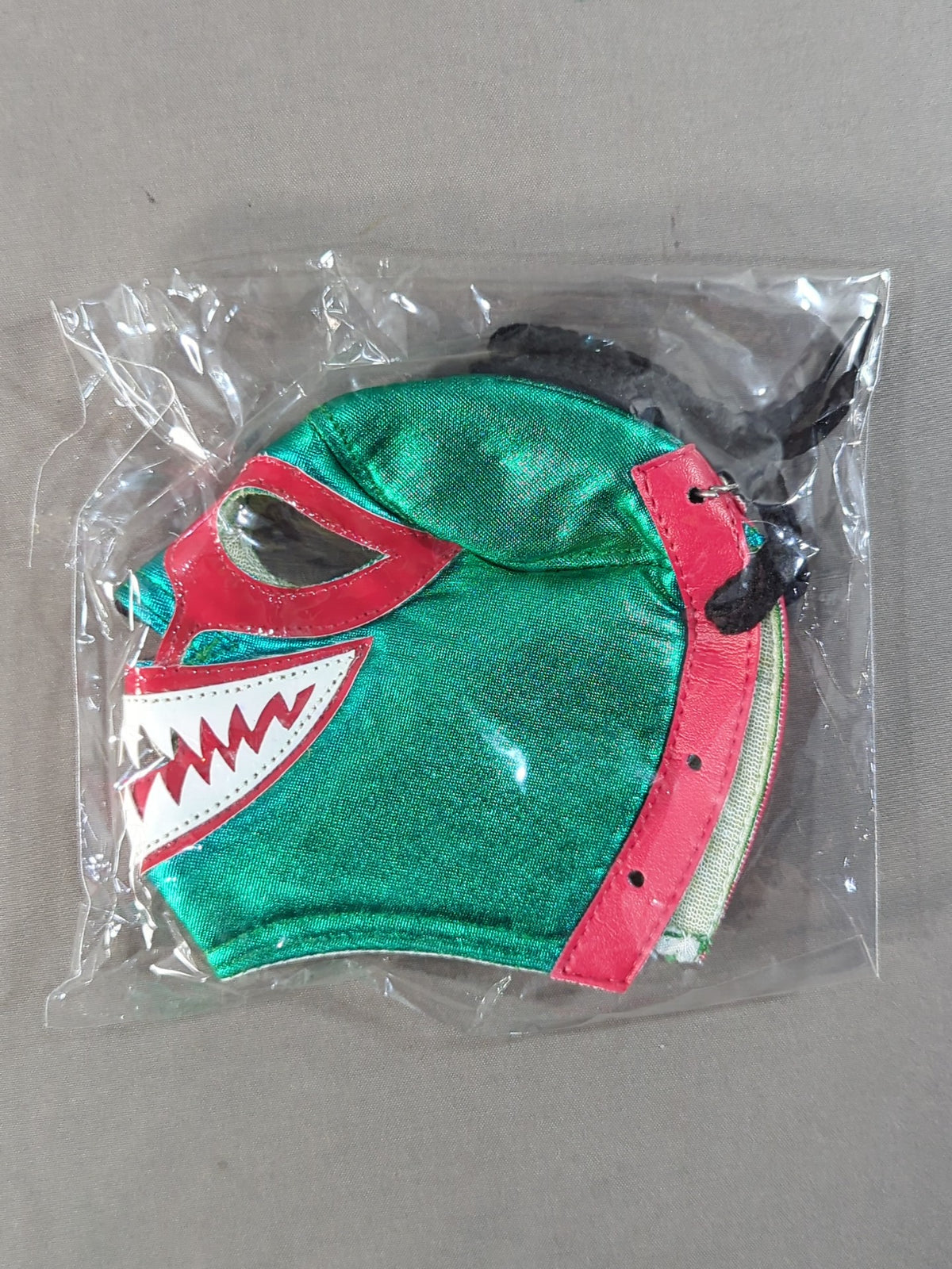 Mil Mascaras  Mask Keychain (Green×Red)