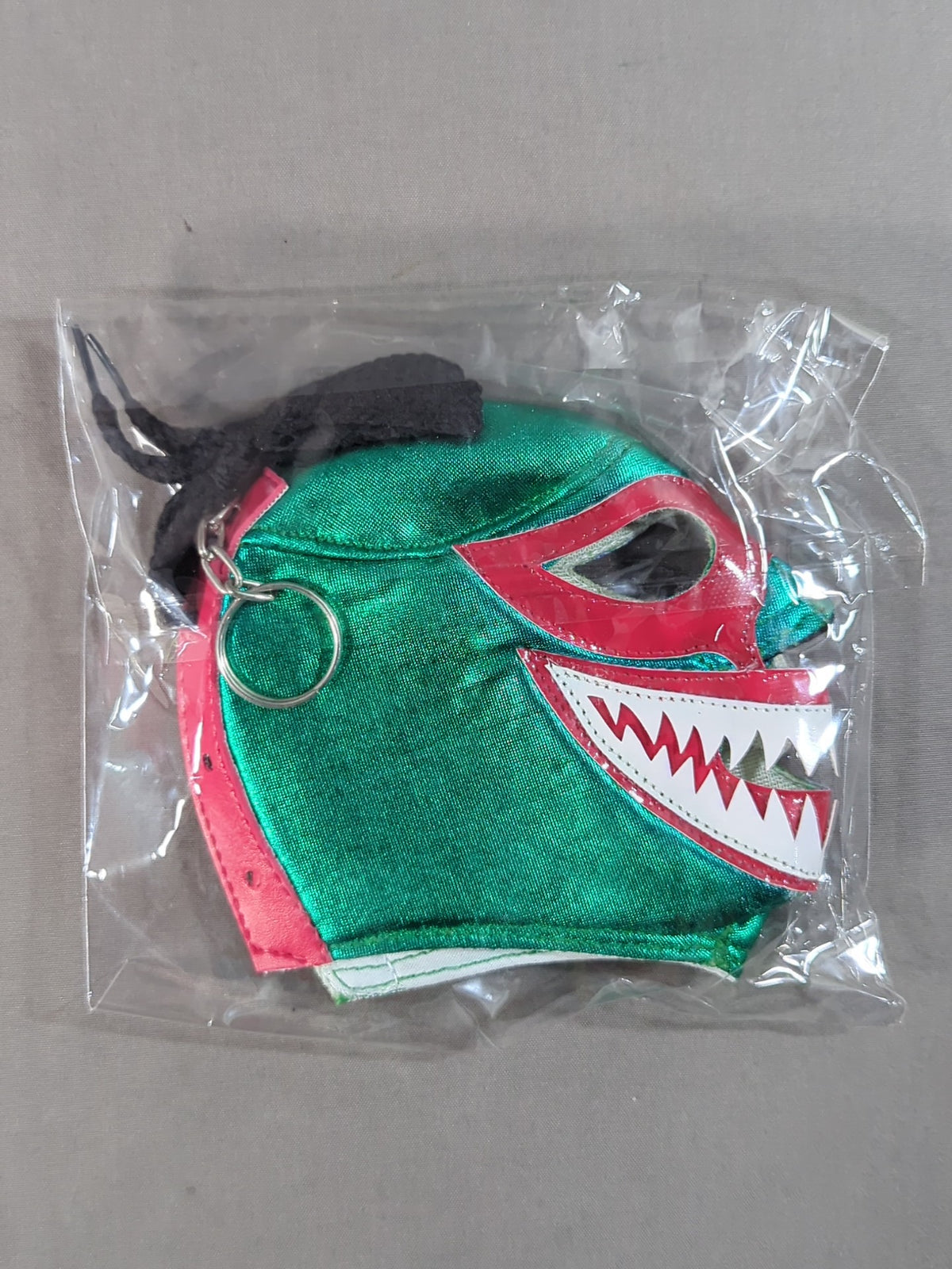 Mil Mascaras  Mask Keychain (Green×Red)
