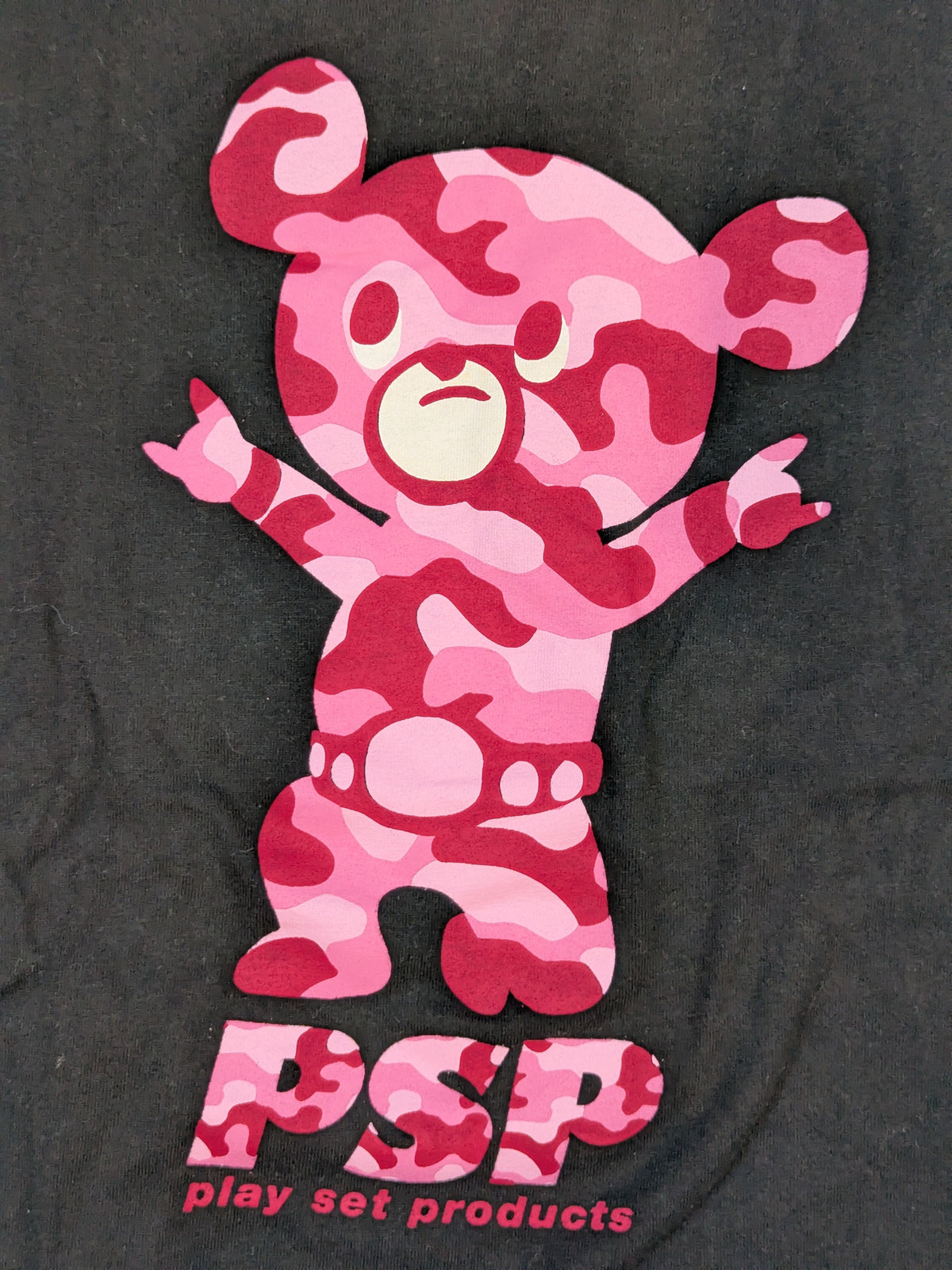 Muto Keiji  'Muto Bear' T-shirt (3) (Pro Wrestling  LOVE / Black × Pink Camouflage)