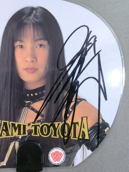 【直筆サイン入り】豊田真奈美 ミニうちわ