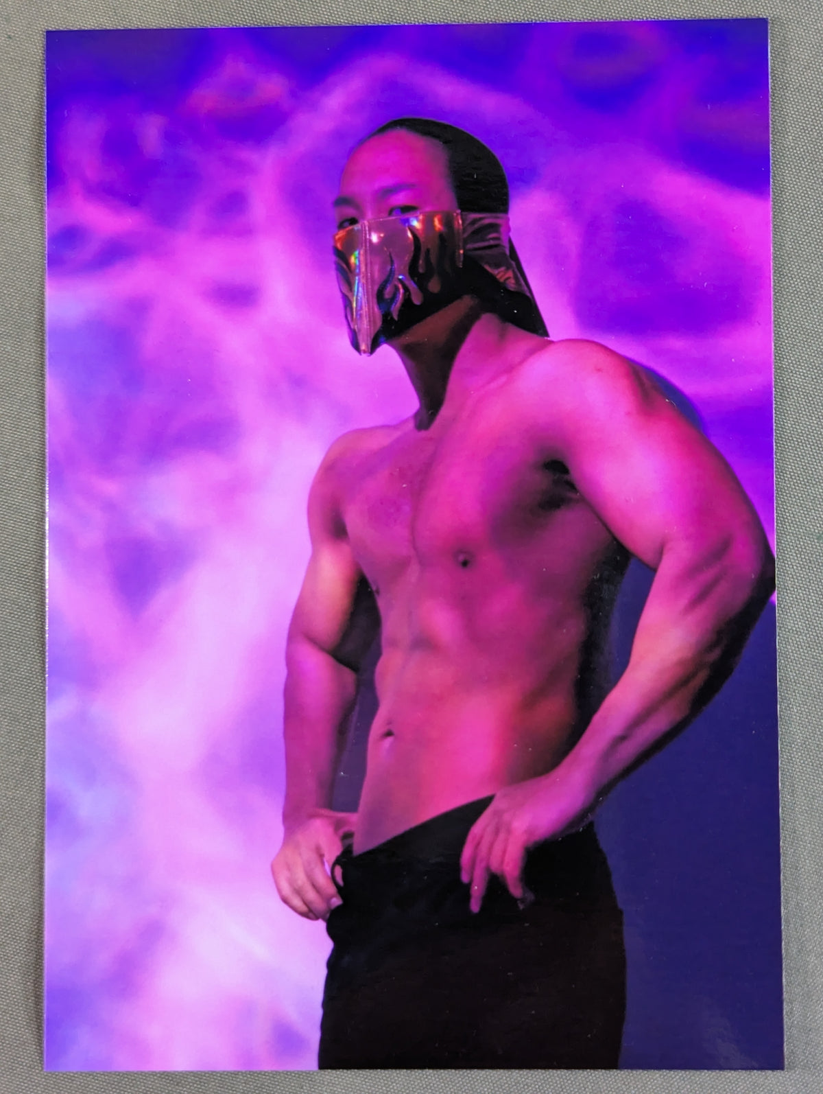 DOUKI hand signed autograph  photo  2-piece set