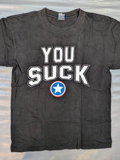 カート・アングル「YOU SUCK」Tシャツ(WWE(2002) / ブラック)