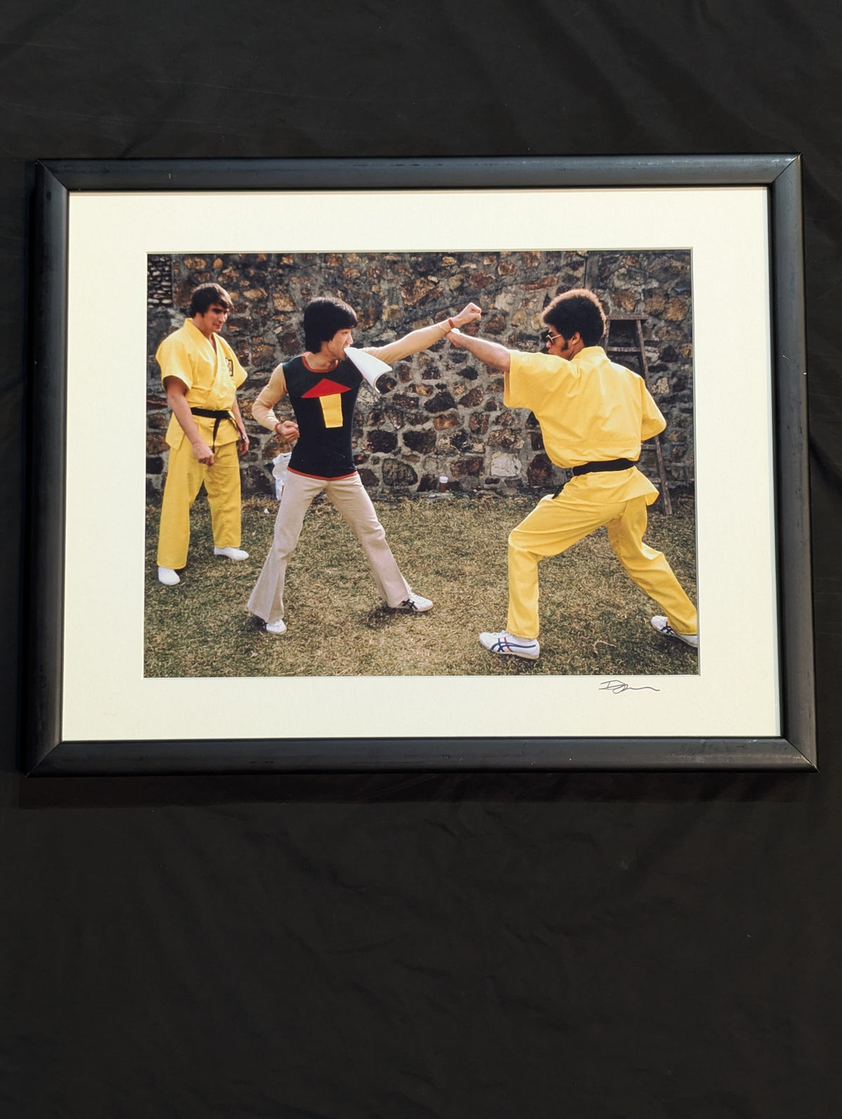 Bruce Lee  'Enter the Dragon' filming set original photo (photographer: Dave Friedman, hand signed autograph /fully framed)