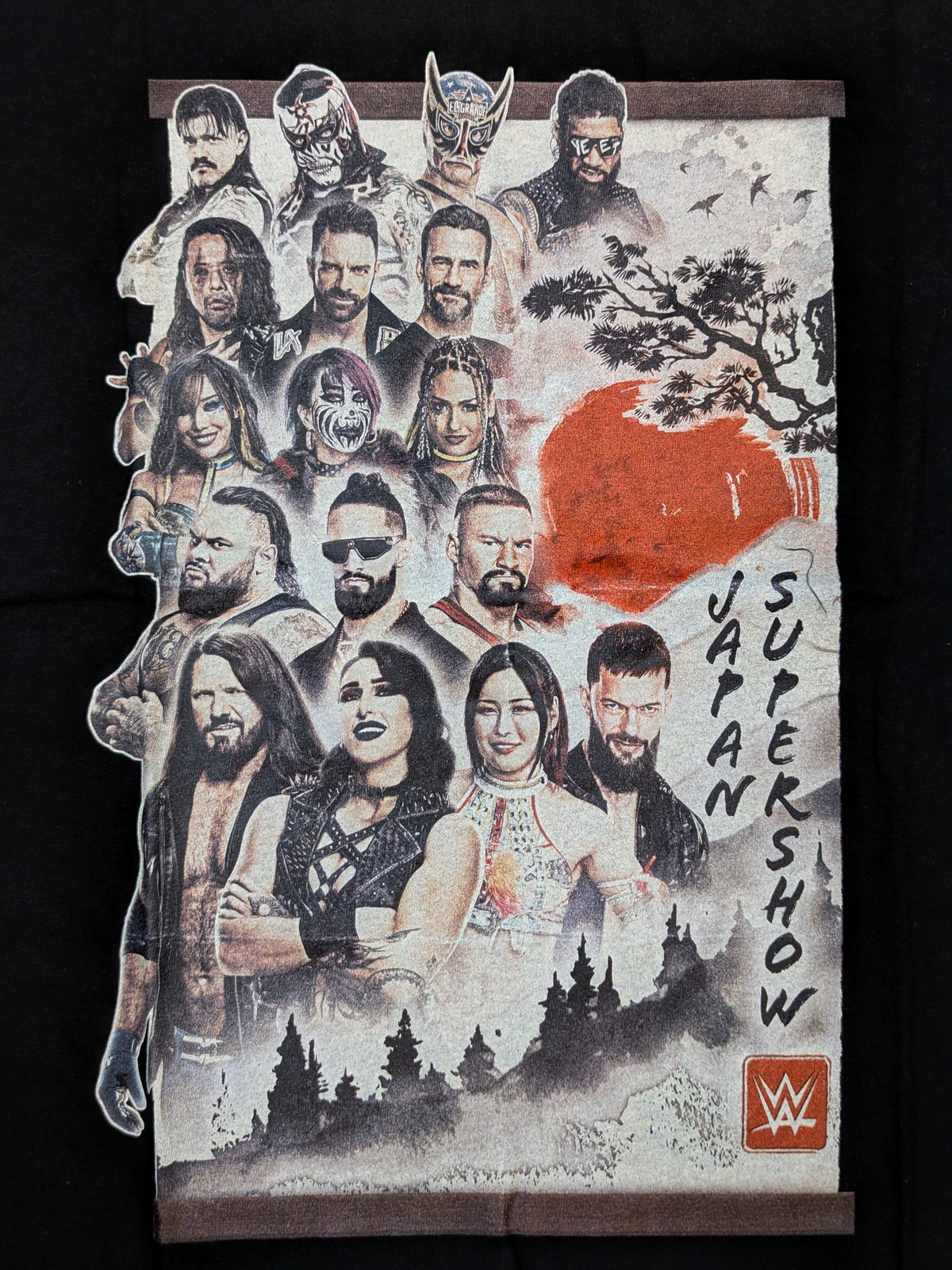 WWE 日本公演2025「SUPERSHOW JAPAN」Tシャツ(WWE(2025) / ブラック)