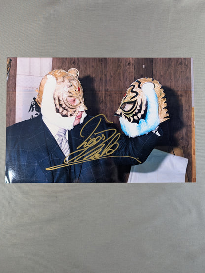 The first Tiger Mask hand signed autograph  large format Photo (1)