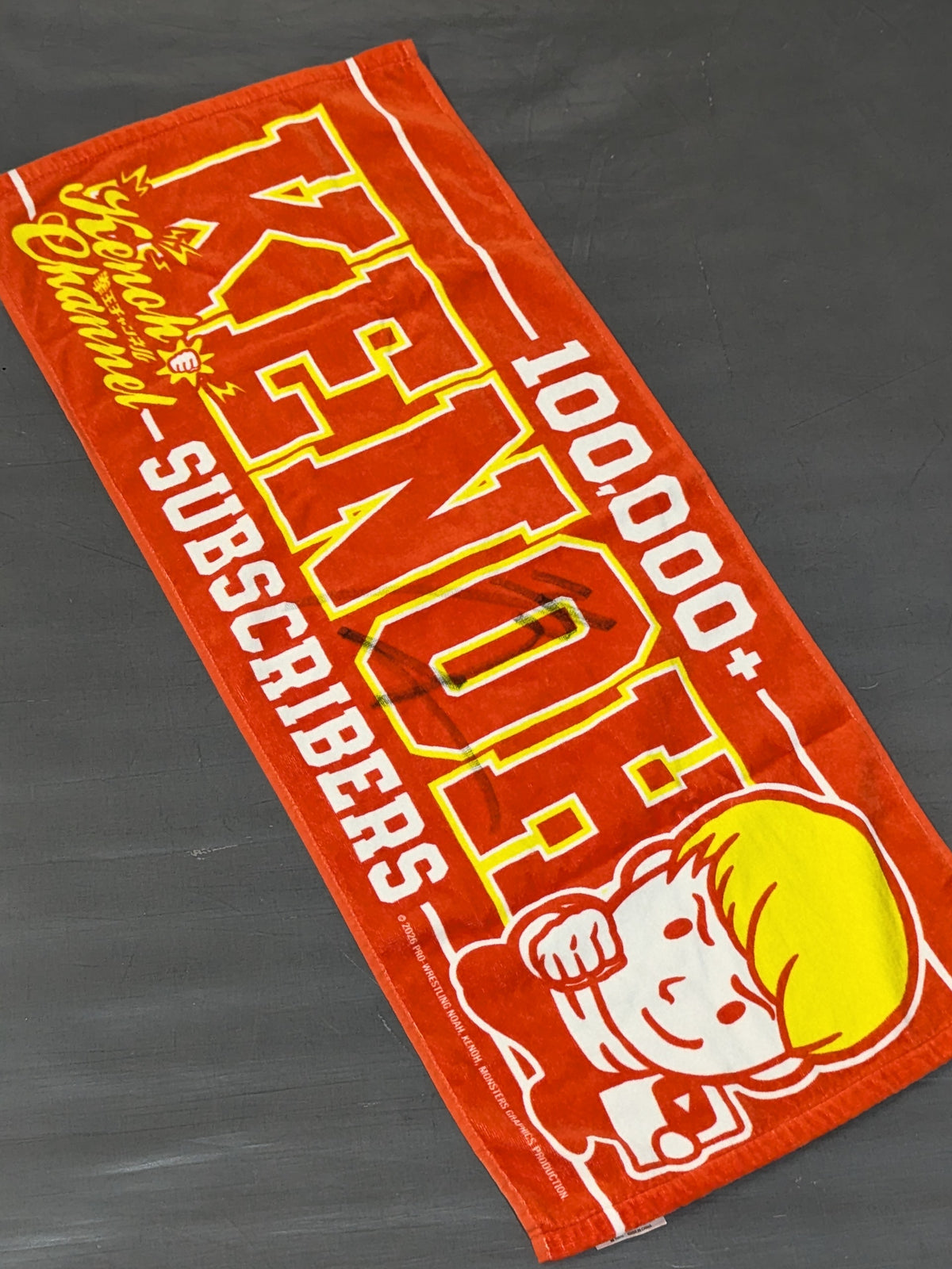【hand signed autograph】 Kenoh  Channel 100,000 Commemorative Towels