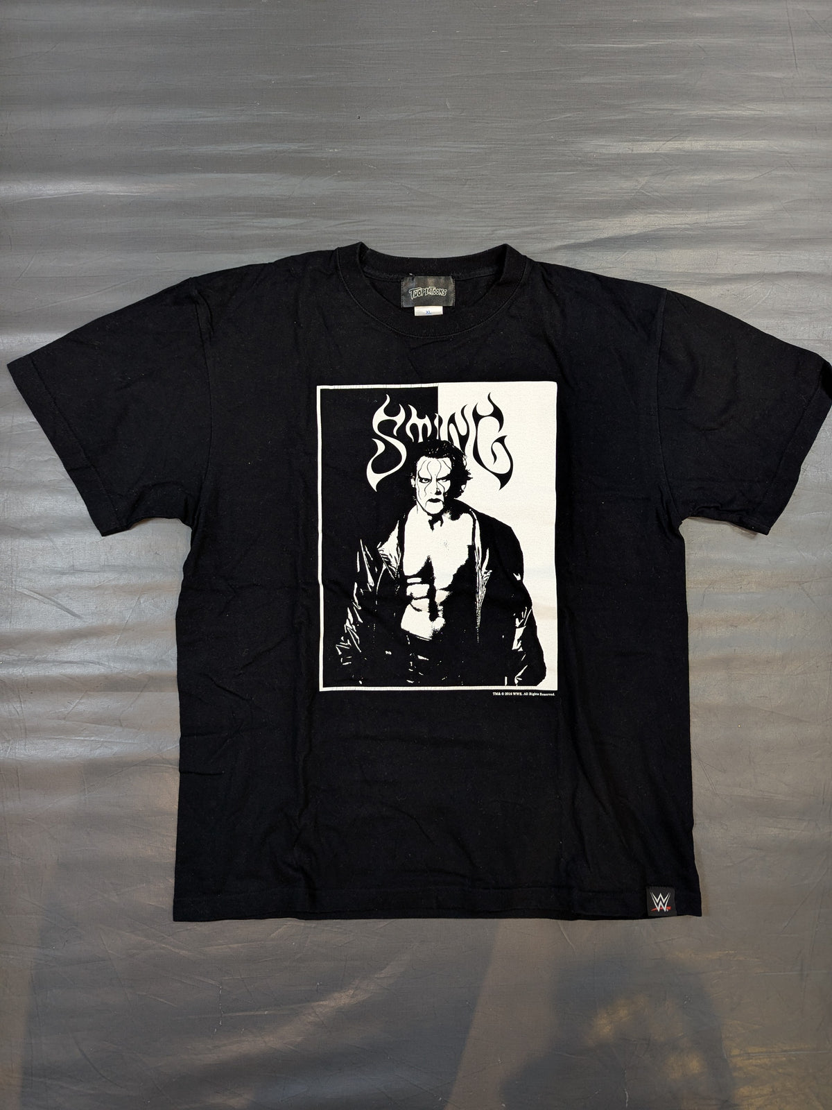 スティング×TWOPLATOONS コラボTシャツ(WWE(2016) / ブラック)