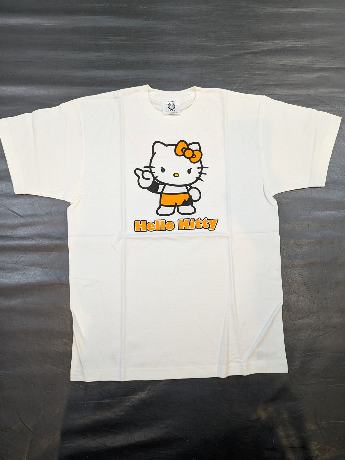 ★ All Japan Pro Wrestling × Hello Kitty ★ Satoshi Kojima  'Full House Thank You Haroukite Production' T-Shirt