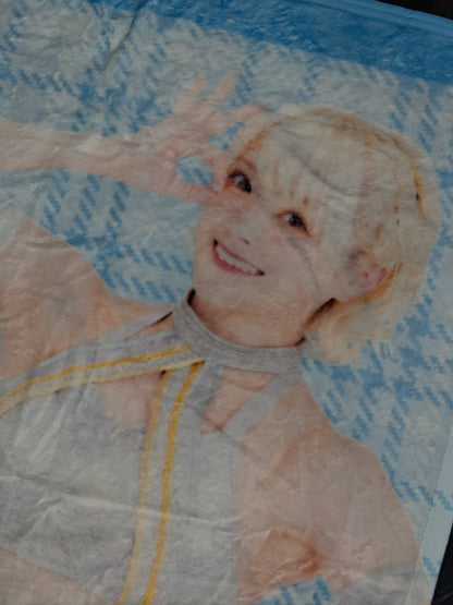 NATSUPOI  Stardom Winter Blanket
