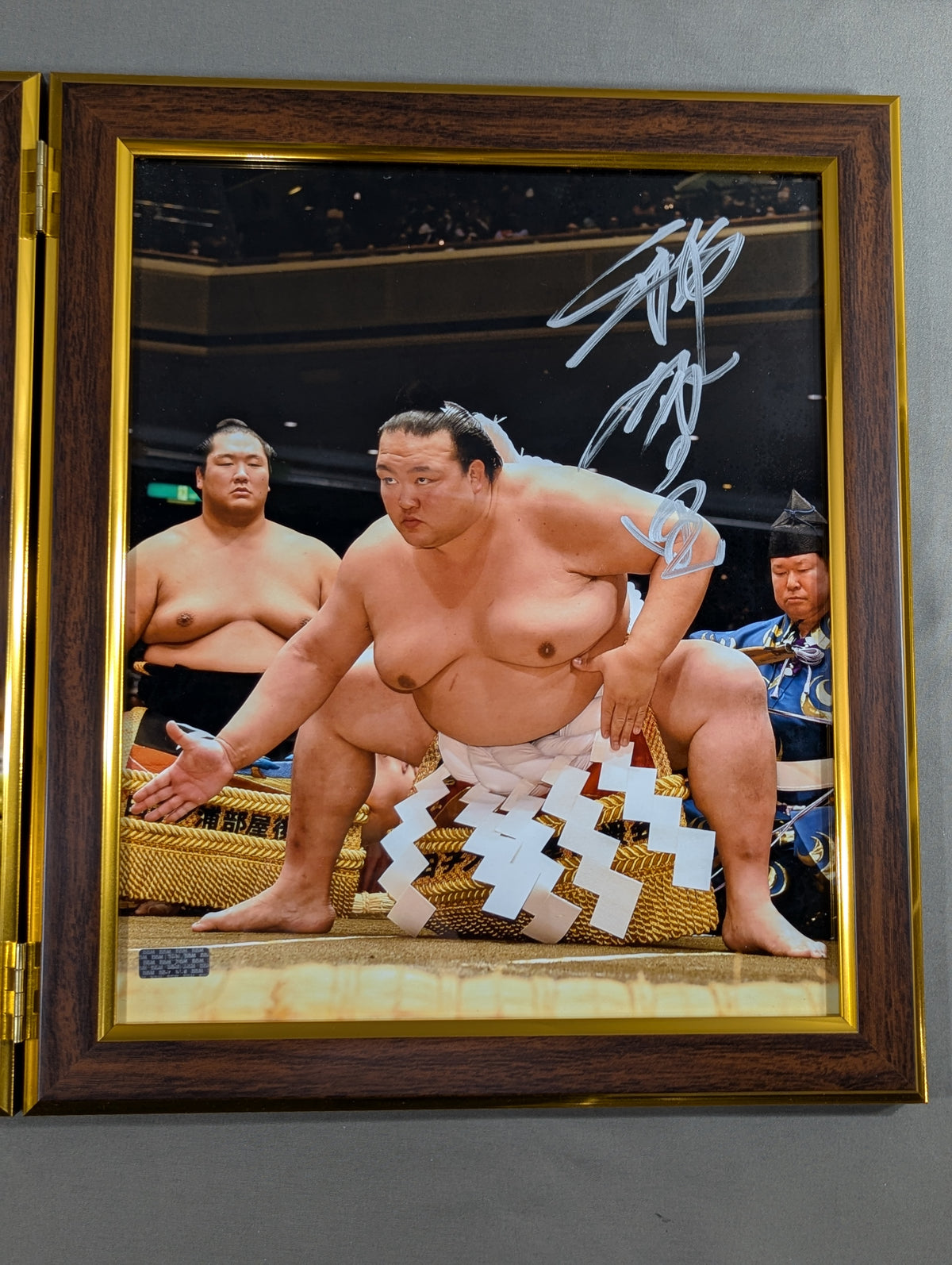 ★BBM 限定100★ 第七十二代横綱 稀勢の里 寛 引退記念 直筆サイン入りフォトパネル（2連式）