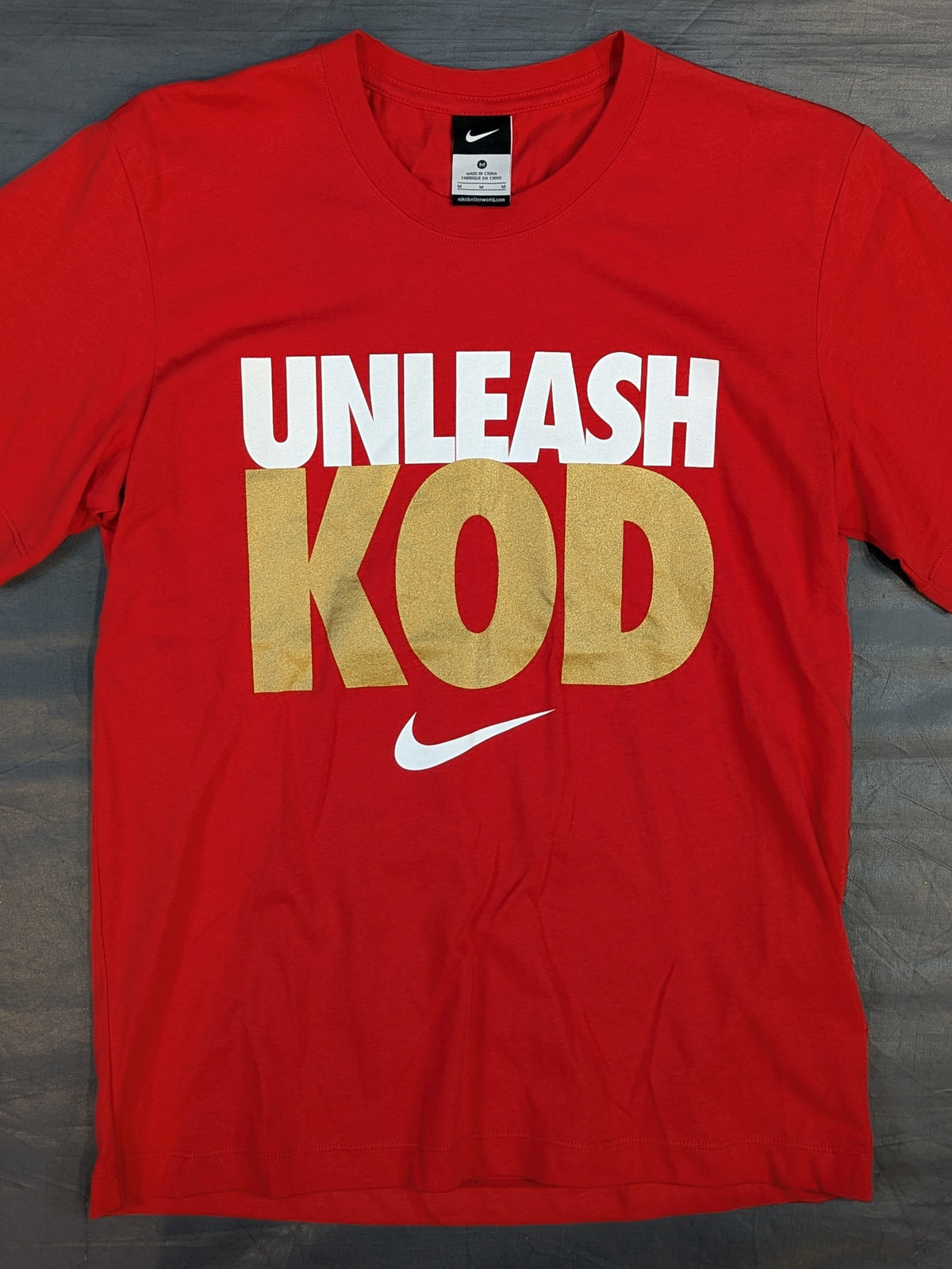 【直筆サイン入り】内山高志「UNLEASH KOD」Tシャツ