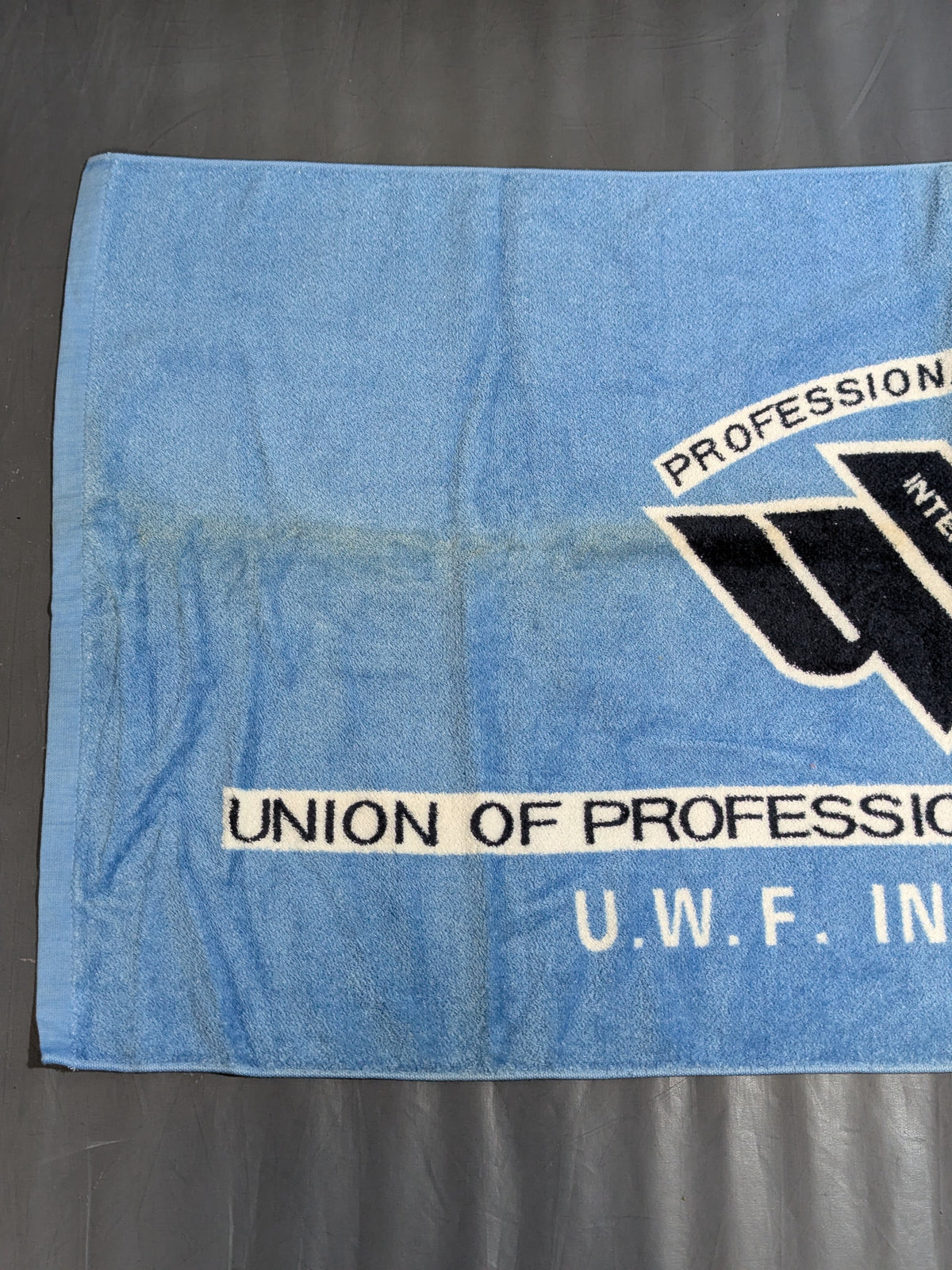 UWFインターナショナル バスタオル