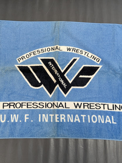 UWFインターナショナル バスタオル