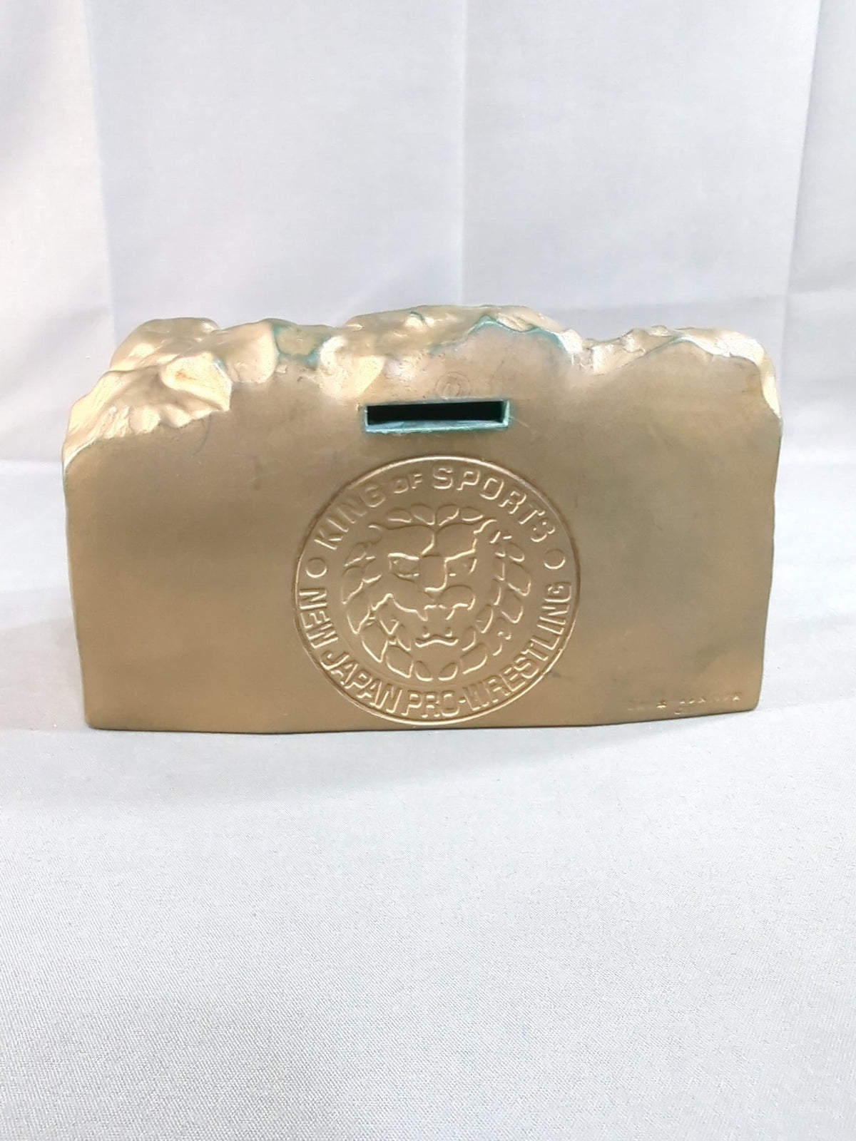 NJPW HEVEY CLASS BANK(Gold)